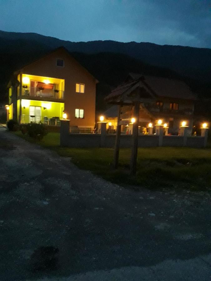 Vuceljic Rooms Andrijevica エクステリア 写真