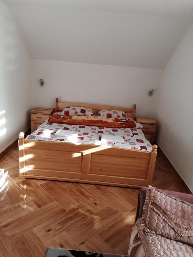 Vuceljic Rooms Andrijevica エクステリア 写真